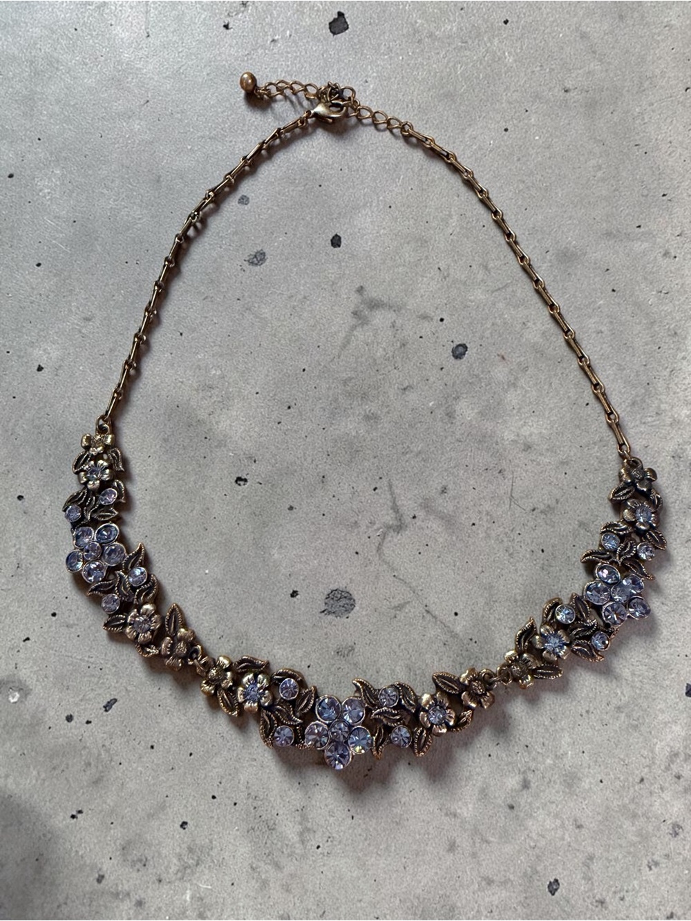 Vintage-Inspired Gold Floral Crystal Necklace - Gold